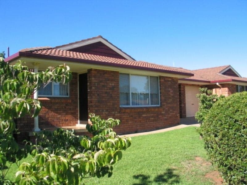 7/16 Warrendine Street ORANGE NSW, Orange - Image 1