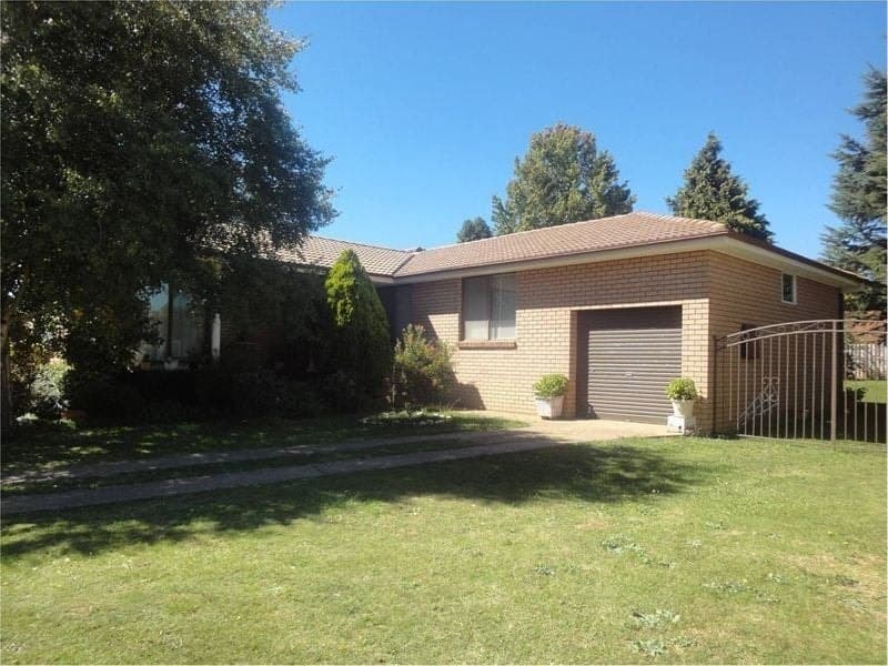 4 McCarthy Place ORANGE NSW, Orange - Image 1