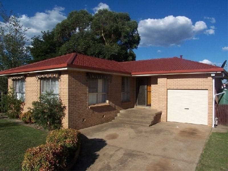300 Peisley Street ORANGE NSW, Orange - Image 1