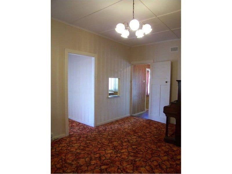 32 North Street ORANGE NSW, Orange - Thumbnail 2