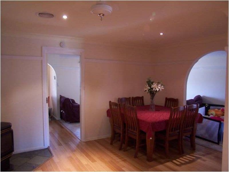 31 Torulosa Way ORANGE NSW, Orange - Thumbnail 3