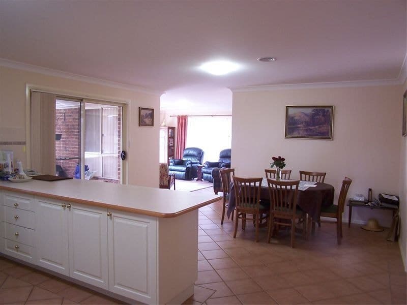 28 Olympic Drive ORANGE NSW, Orange - Thumbnail 4