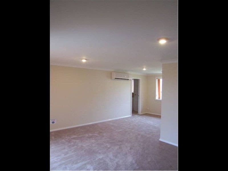 10 Rosewood Avenue ORANGE NSW, Orange - Thumbnail 2