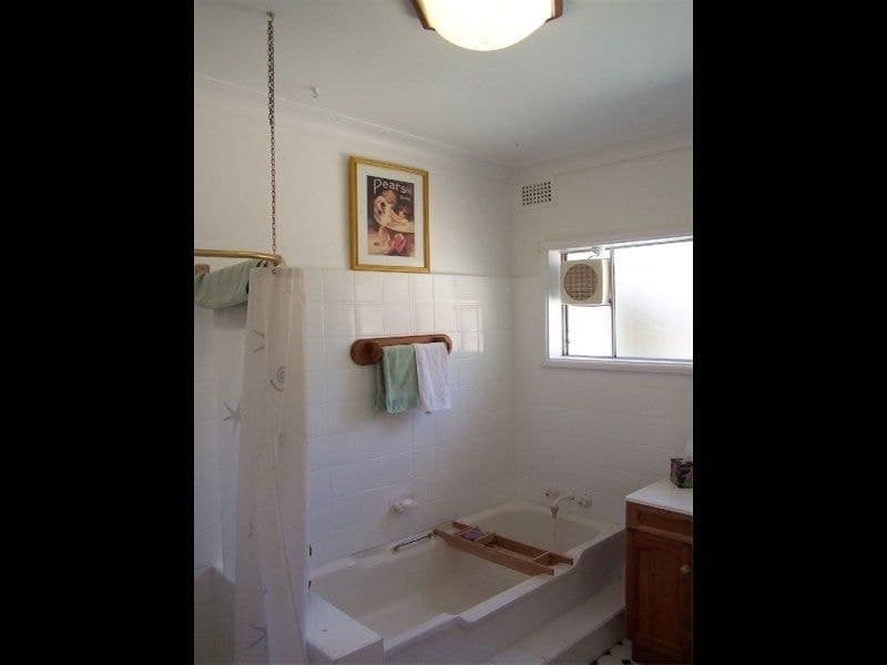 111 Coronation Drive ORANGE NSW, Orange - Thumbnail 8