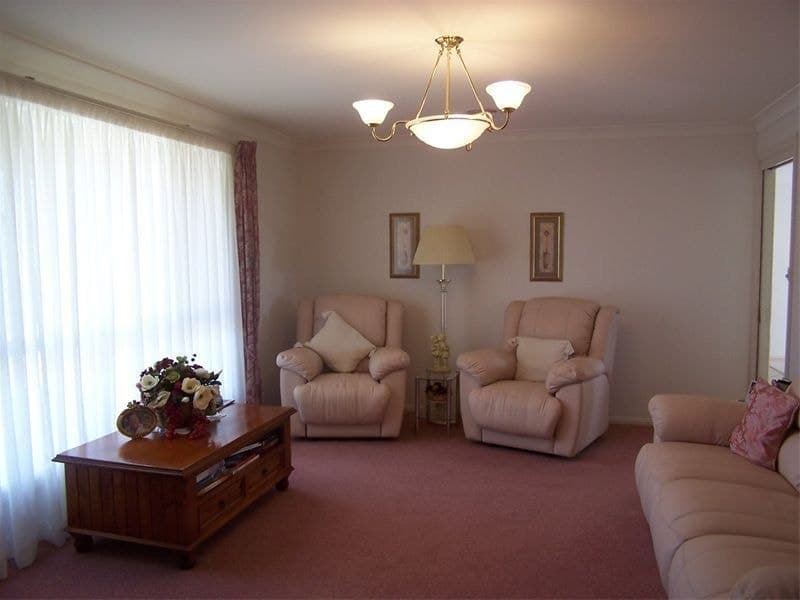 19 Olympic Drive ORANGE NSW, Orange - Thumbnail 2