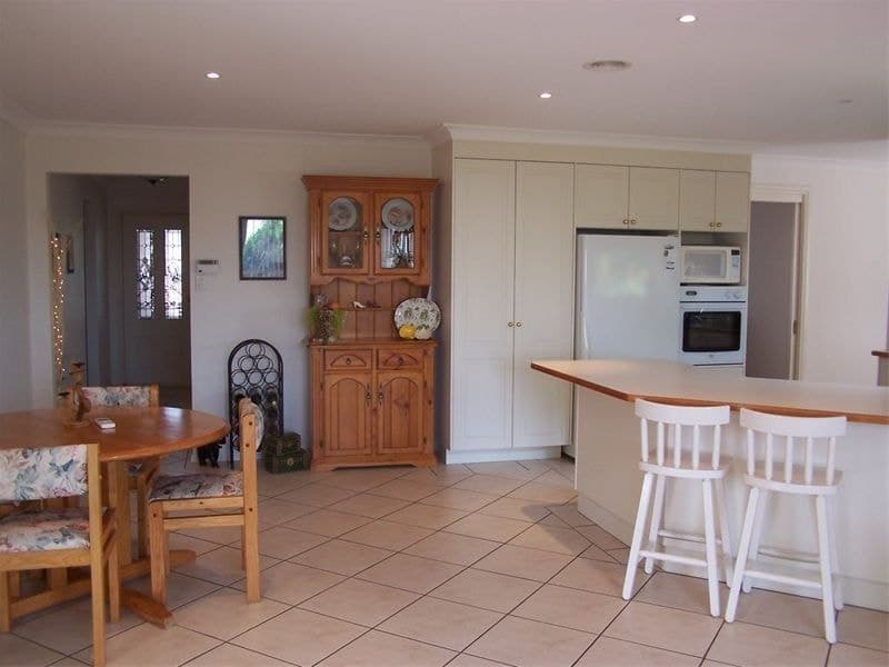 19 Olympic Drive ORANGE NSW, Orange - Thumbnail 6