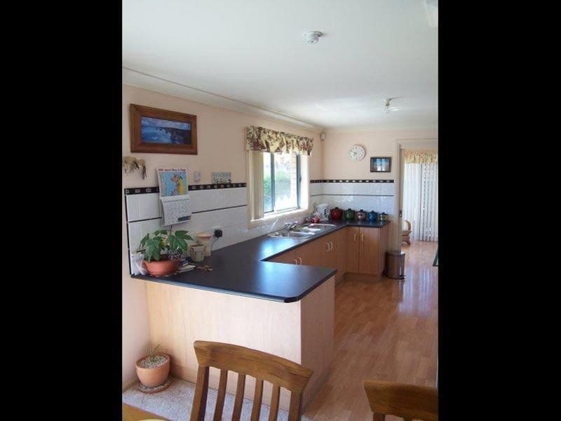 10 Marsden Place ORANGE NSW, Orange - Thumbnail 6