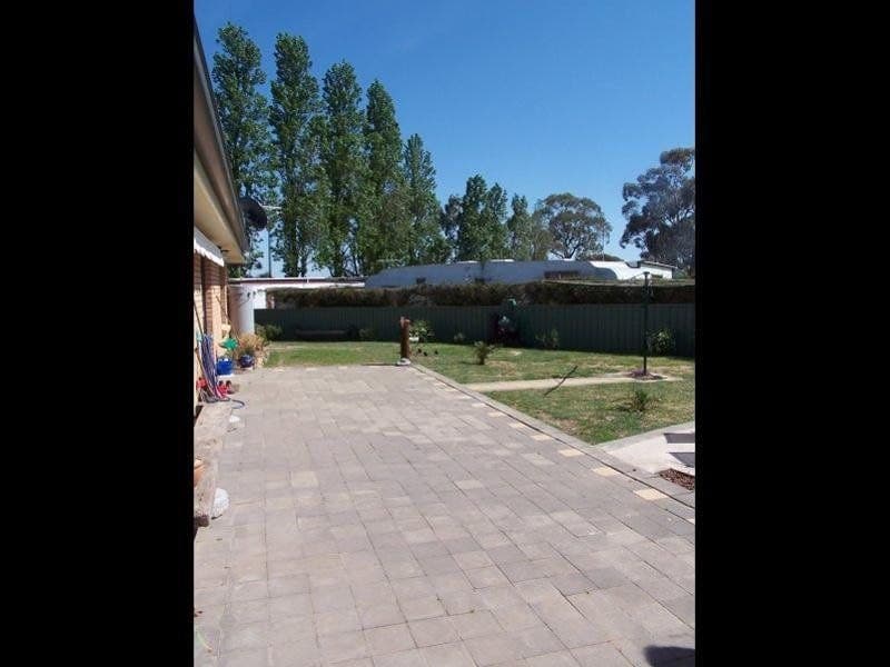 10 Marsden Place ORANGE NSW, Orange - Thumbnail 8