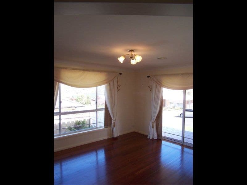 14 Magnolia Way ORANGE NSW, Orange - Thumbnail 2