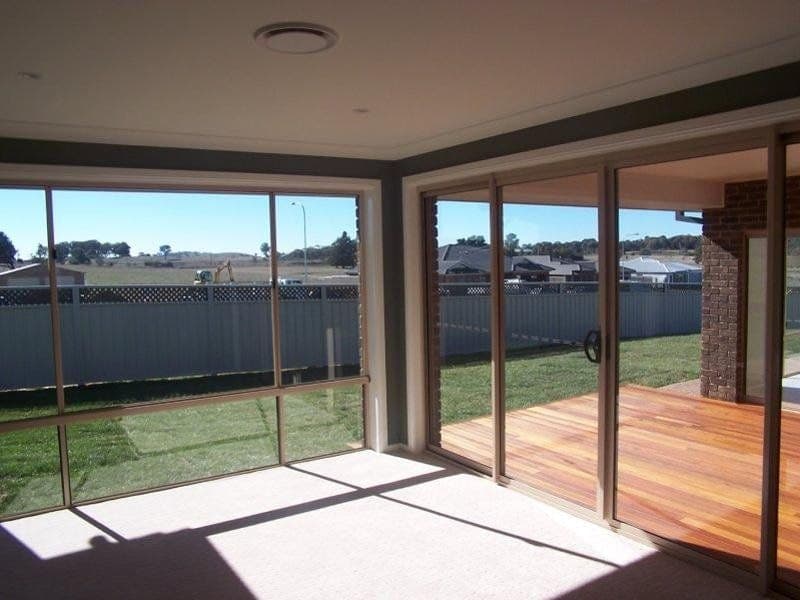 28 Diamond Drive ORANGE NSW, Orange - Thumbnail 2