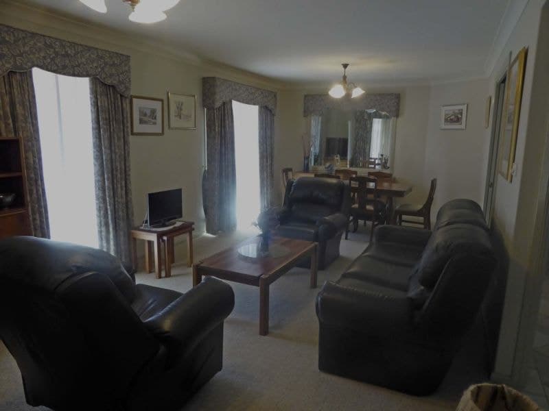 10 Nicole Drive ORANGE NSW, Orange - Thumbnail 6