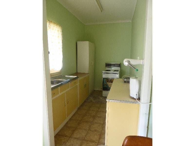 12 Tobruk Crescent ORANGE NSW, Orange - Thumbnail 4