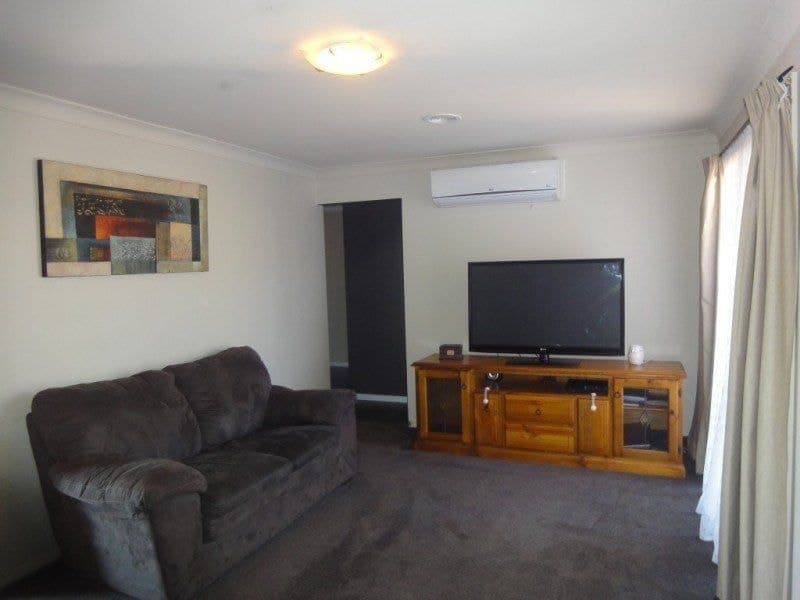 6 Ramsay Close ORANGE NSW, Orange - Thumbnail 2