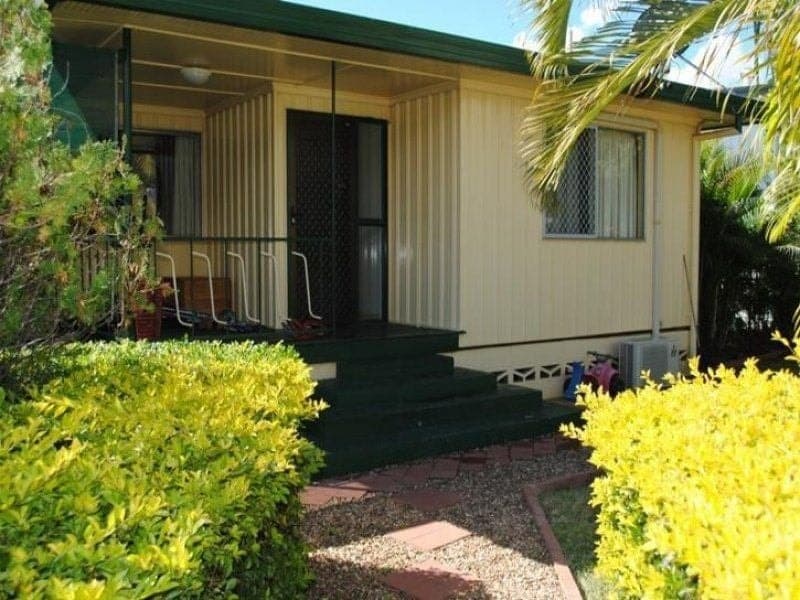78 BRETT Avenue MOUNT ISA QLD, Mount Isa - Thumbnail 3