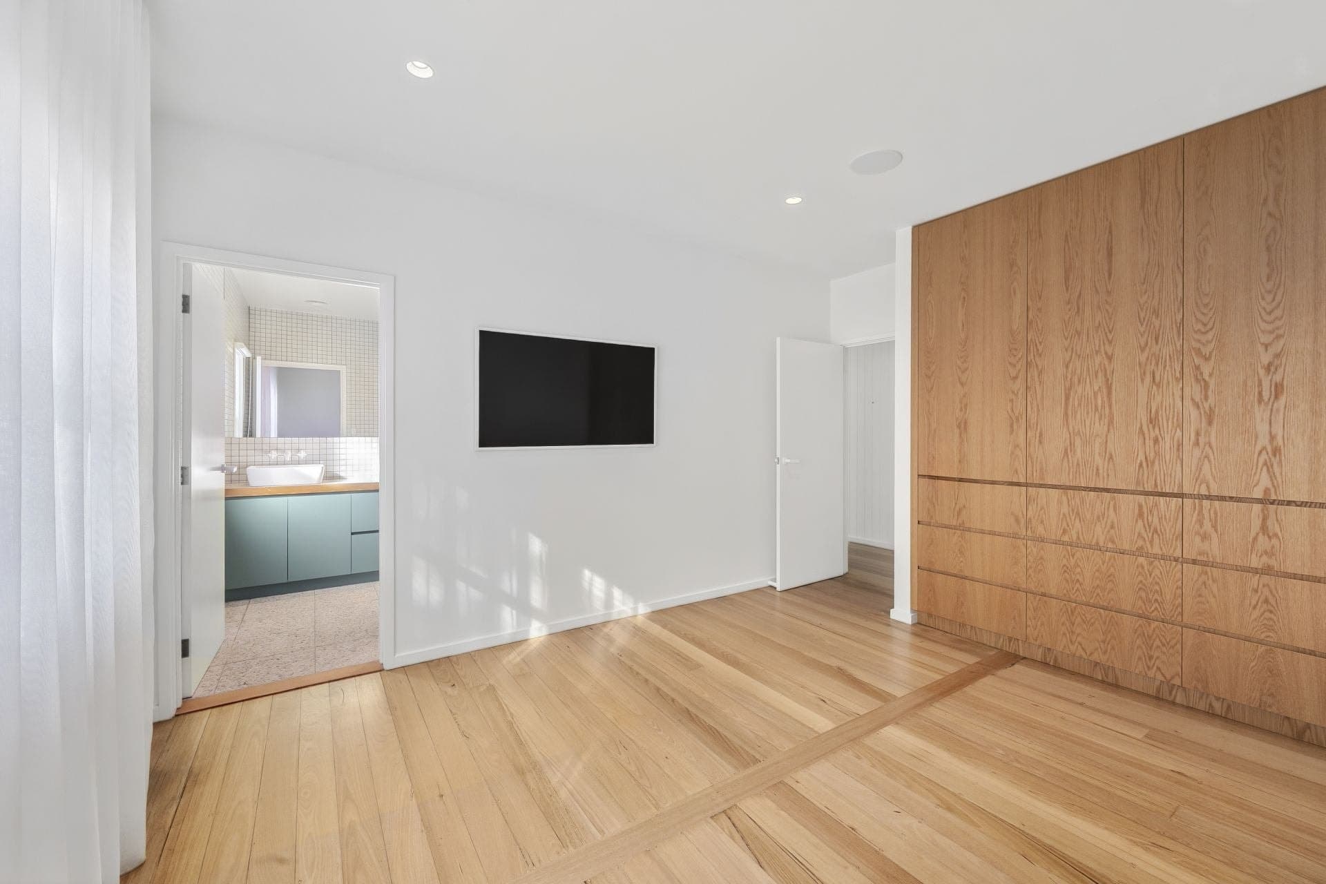 2 Neade Street Lorne VIC, Lorne - Thumbnail 2