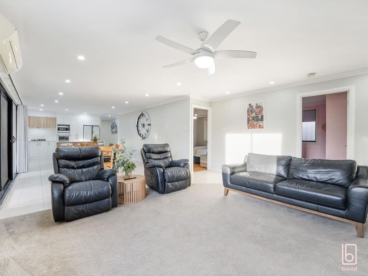 29 Greenhaven Circuit, WOONGARRAH, Woongarrah - Thumbnail 6