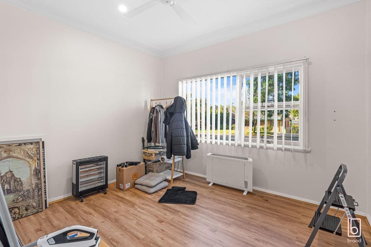 6 Brennon Road, GOROKAN, Gorokan - Thumbnail 8