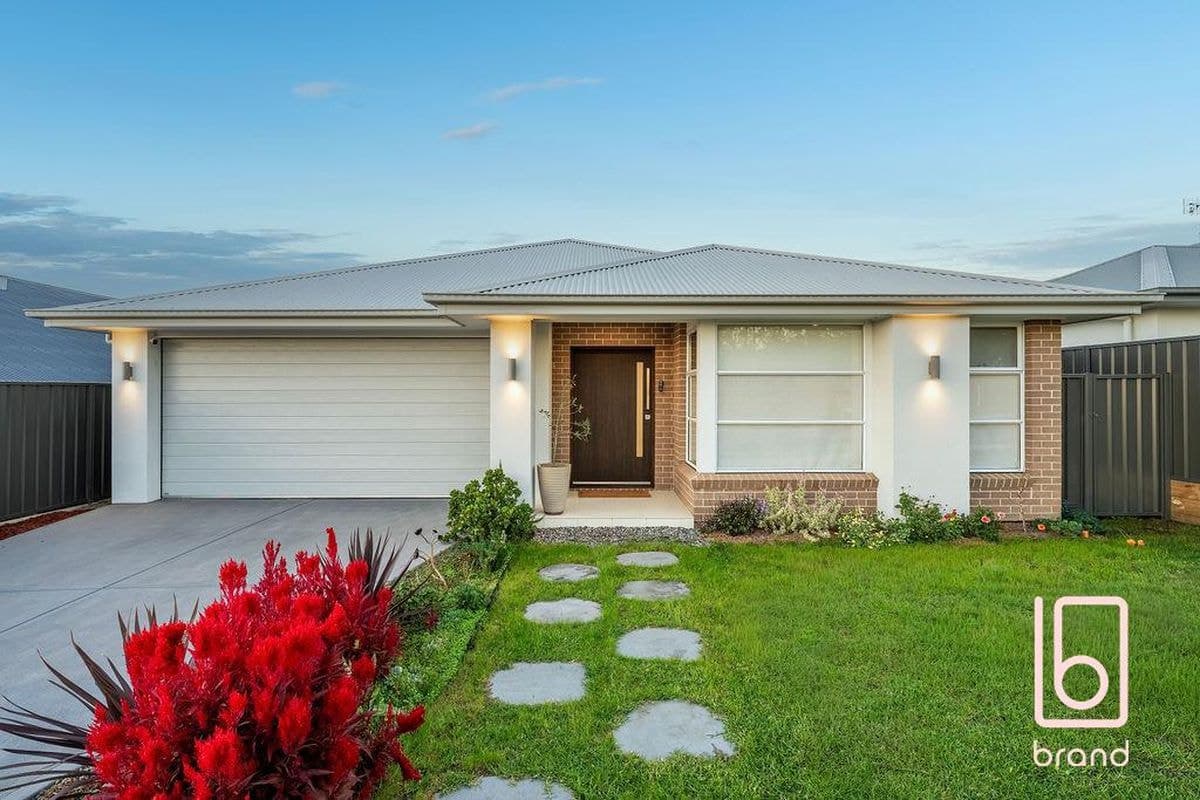 19 Blackbird Avenue, WARNERVALE, Warnervale - Thumbnail 3