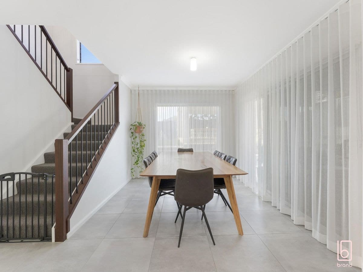 4 Freesia Way, HAMLYN TERRACE, Hamlyn Terrace - Thumbnail 8