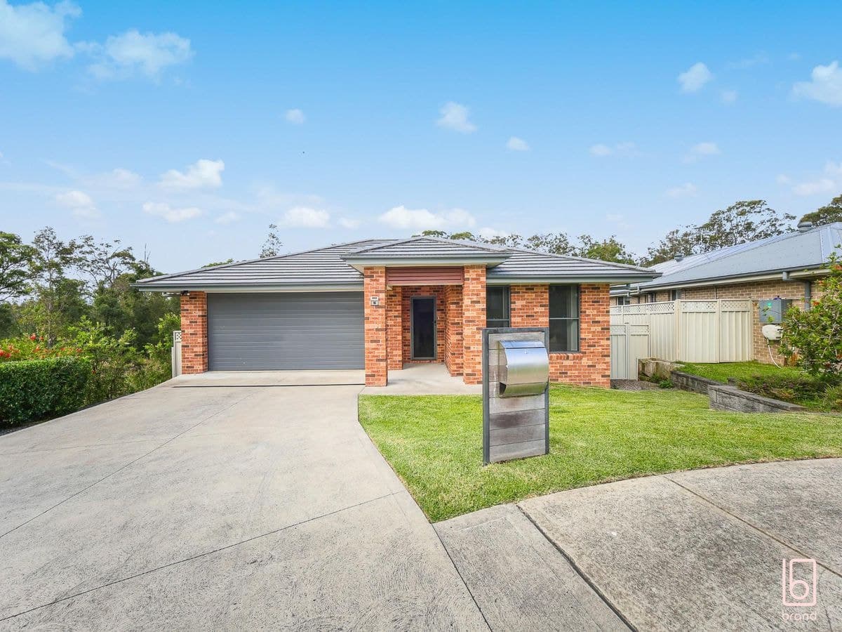 14 Goorangai Close, WADALBA, Wadalba - Thumbnail 3