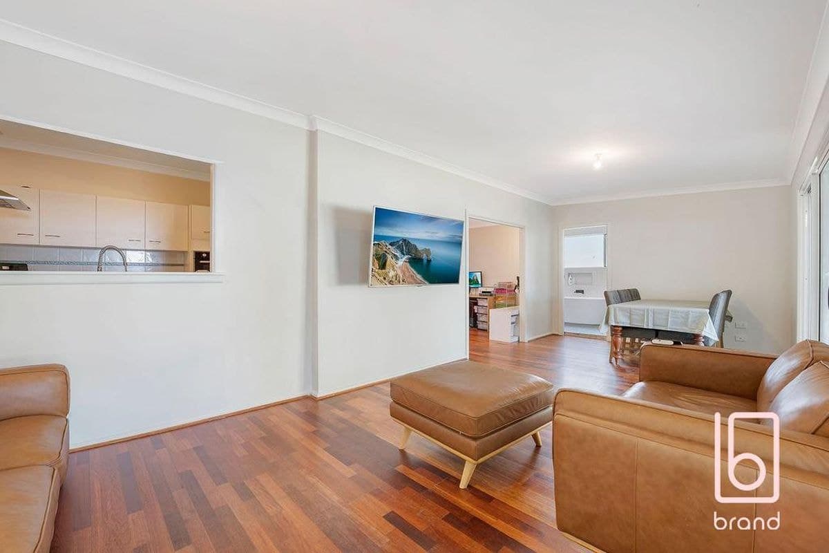 10 Coraldeen Avenue, GOROKAN, Gorokan - Thumbnail 6
