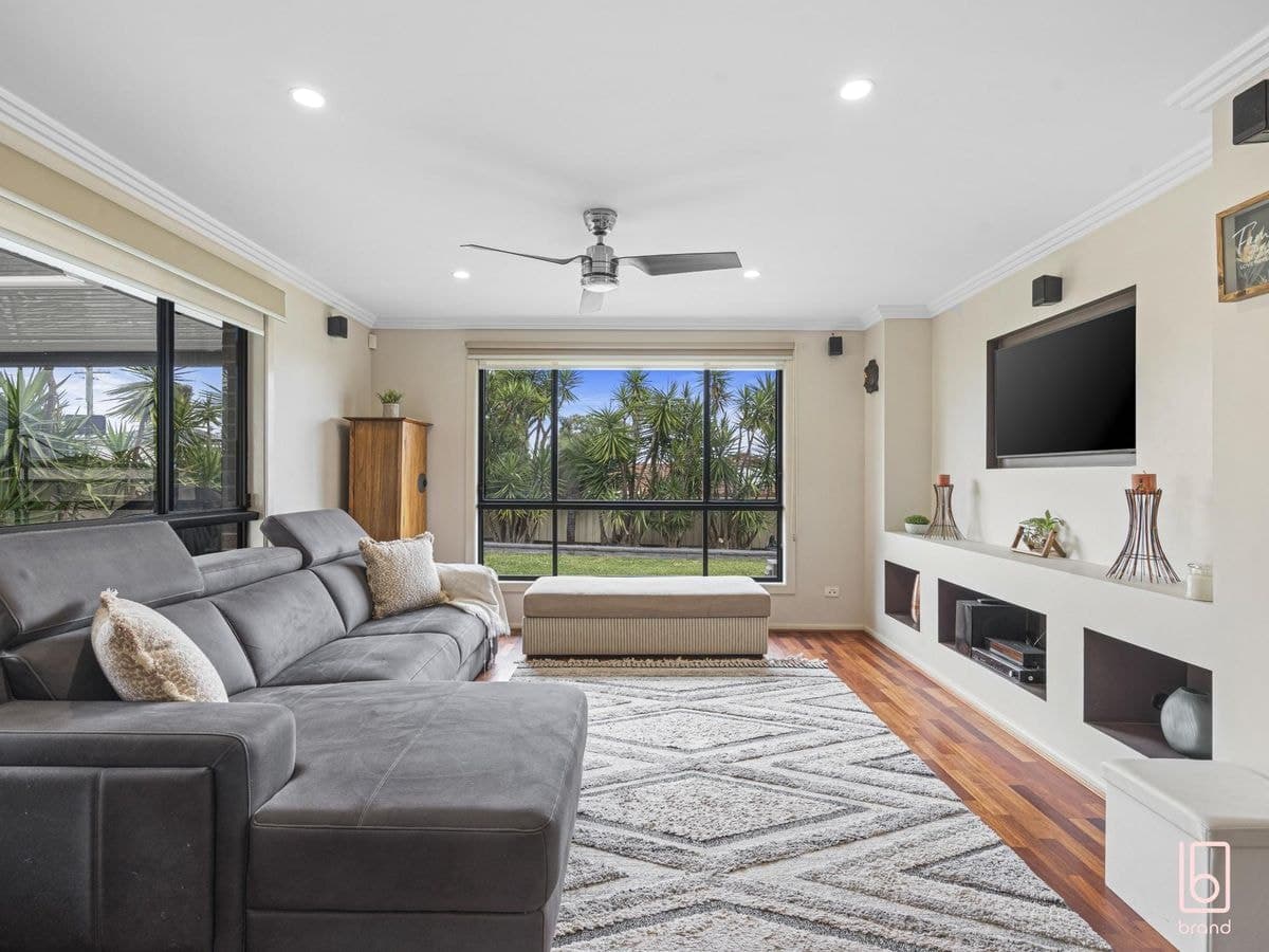 4 Roper Road, BLUE HAVEN, Blue Haven - Thumbnail 5