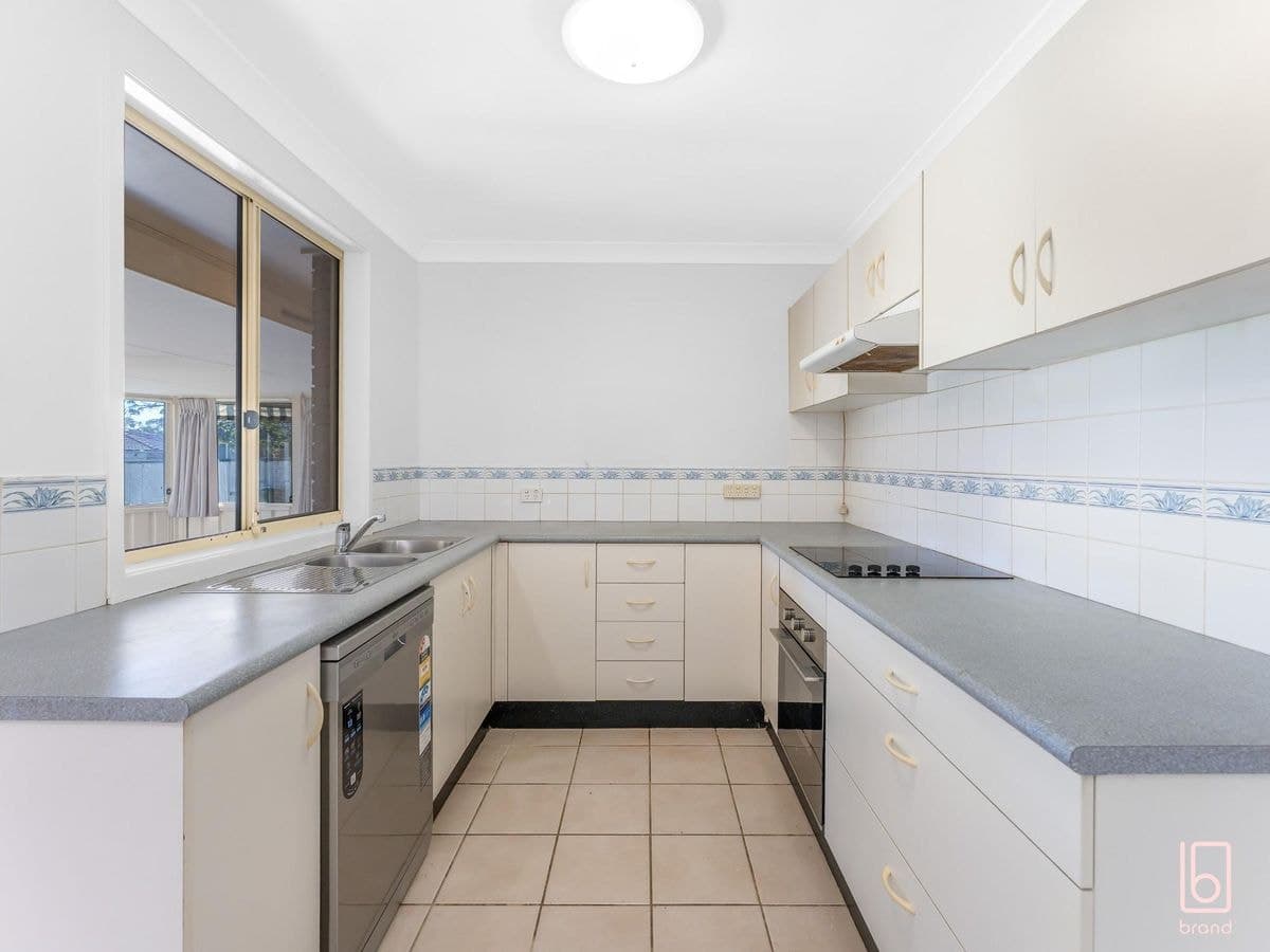 3 Renee Close, LAKE HAVEN, Lake Haven - Thumbnail 5