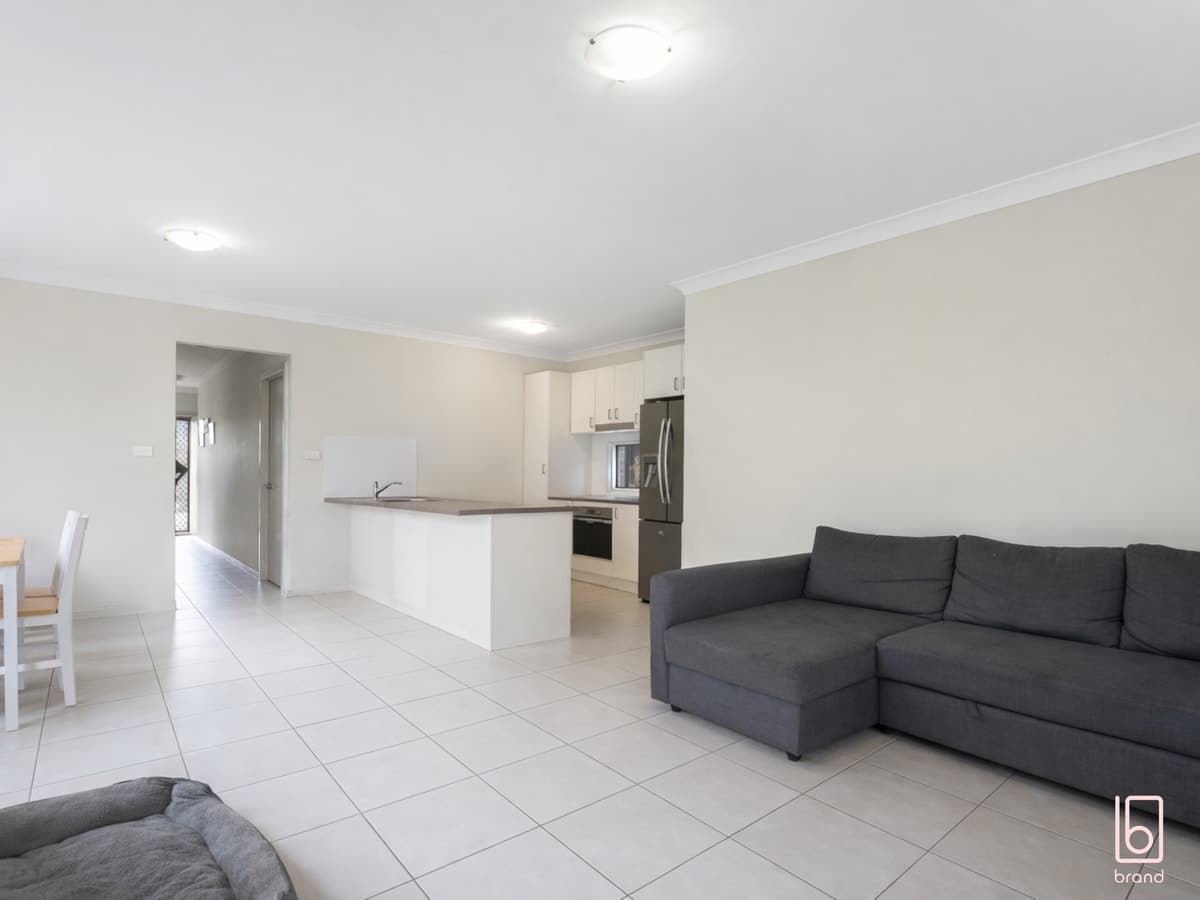 28 Satinash Drive, HAMLYN TERRACE, Hamlyn Terrace - Thumbnail 4
