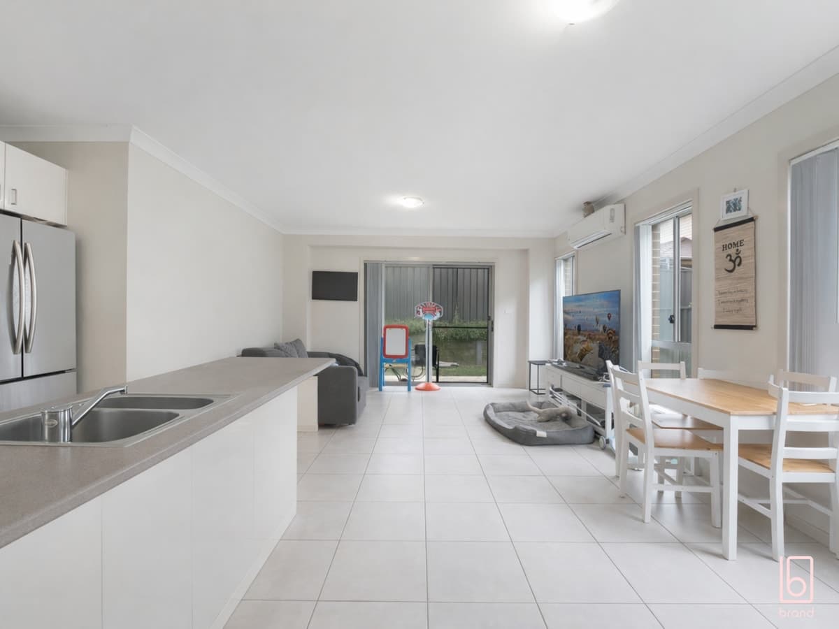 28 Satinash Drive, HAMLYN TERRACE, Hamlyn Terrace - Thumbnail 5