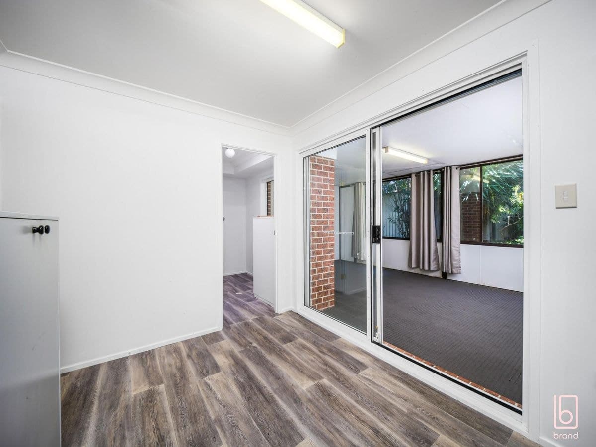 2 Pine Court, BLUE HAVEN, Blue Haven - Thumbnail 6