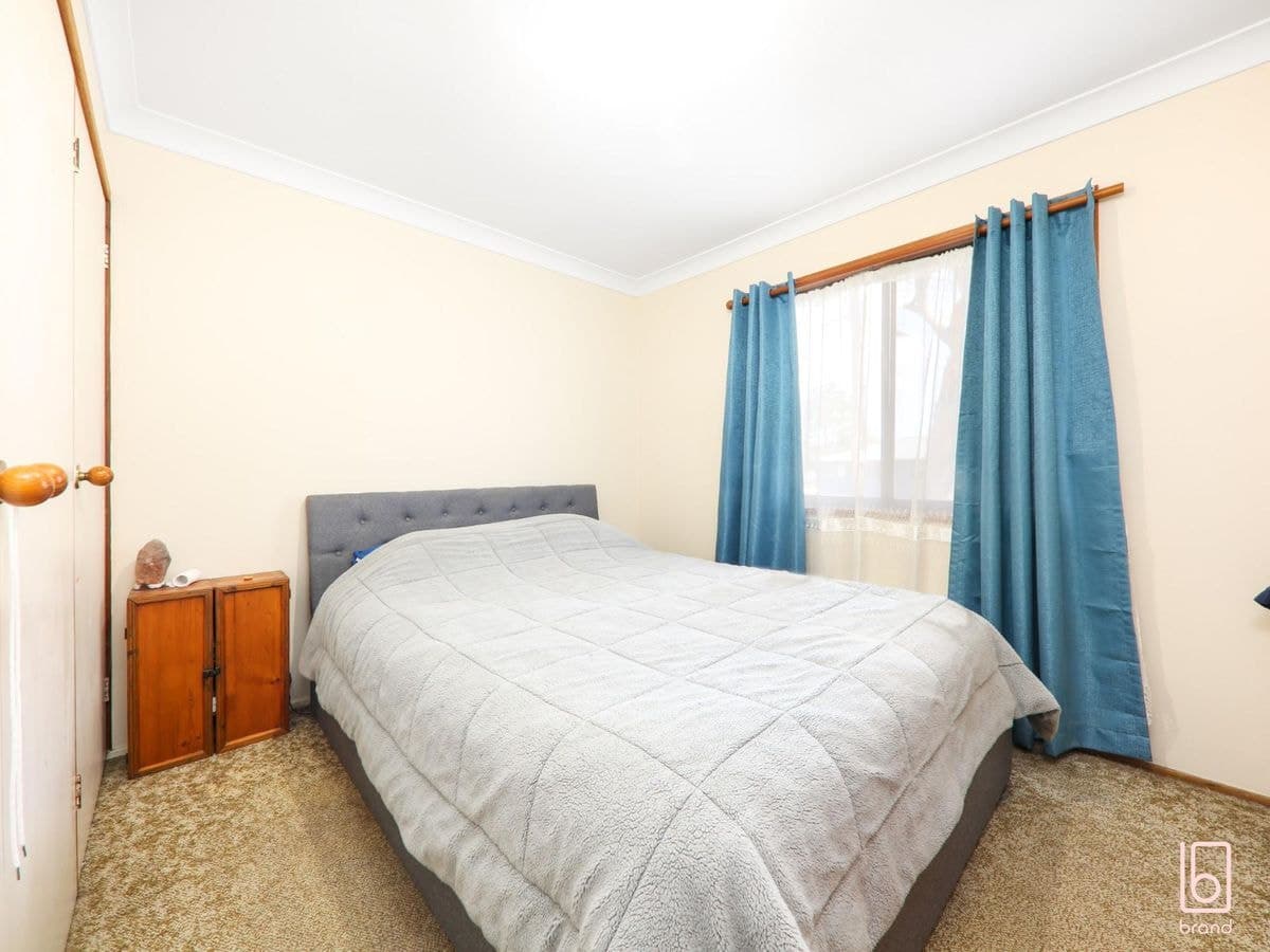 69 Kawana Avenue, BLUE HAVEN, Blue Haven - Image 1