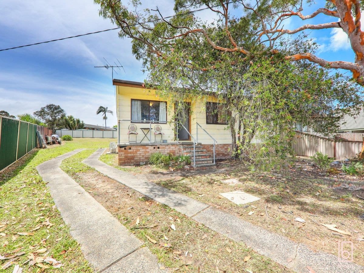 69 Kawana Avenue, BLUE HAVEN, Blue Haven - Thumbnail 4
