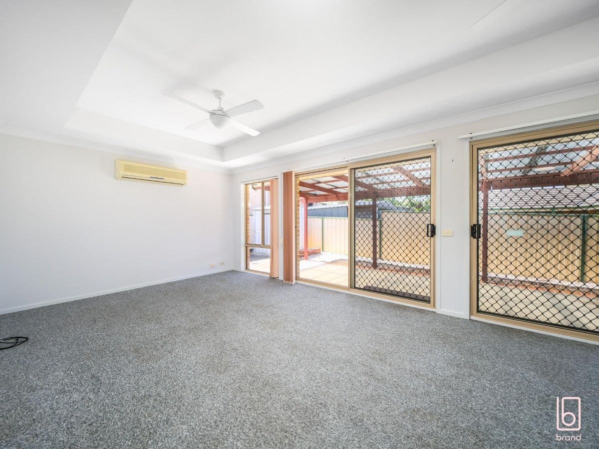 84 White Swan Avenue, BLUE HAVEN, Blue Haven - Thumbnail 5
