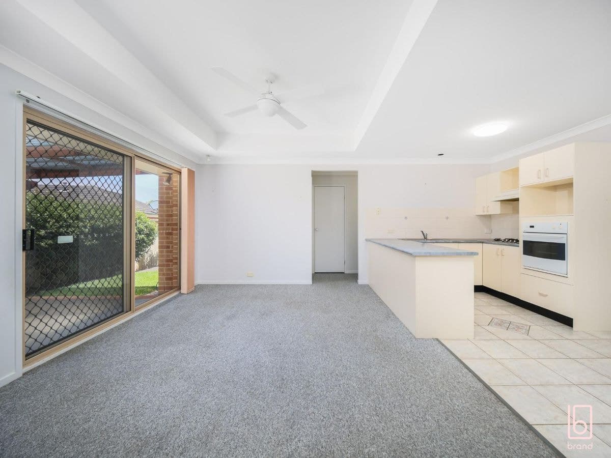 84 White Swan Avenue, BLUE HAVEN, Blue Haven - Thumbnail 6