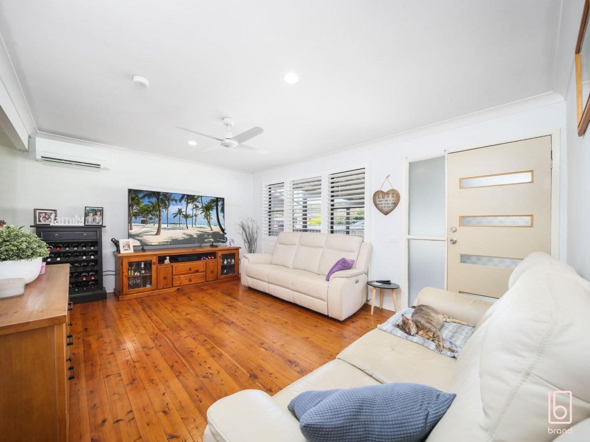 20 Campbell Parade, MANNERING PARK, Mannering Park - Thumbnail 5