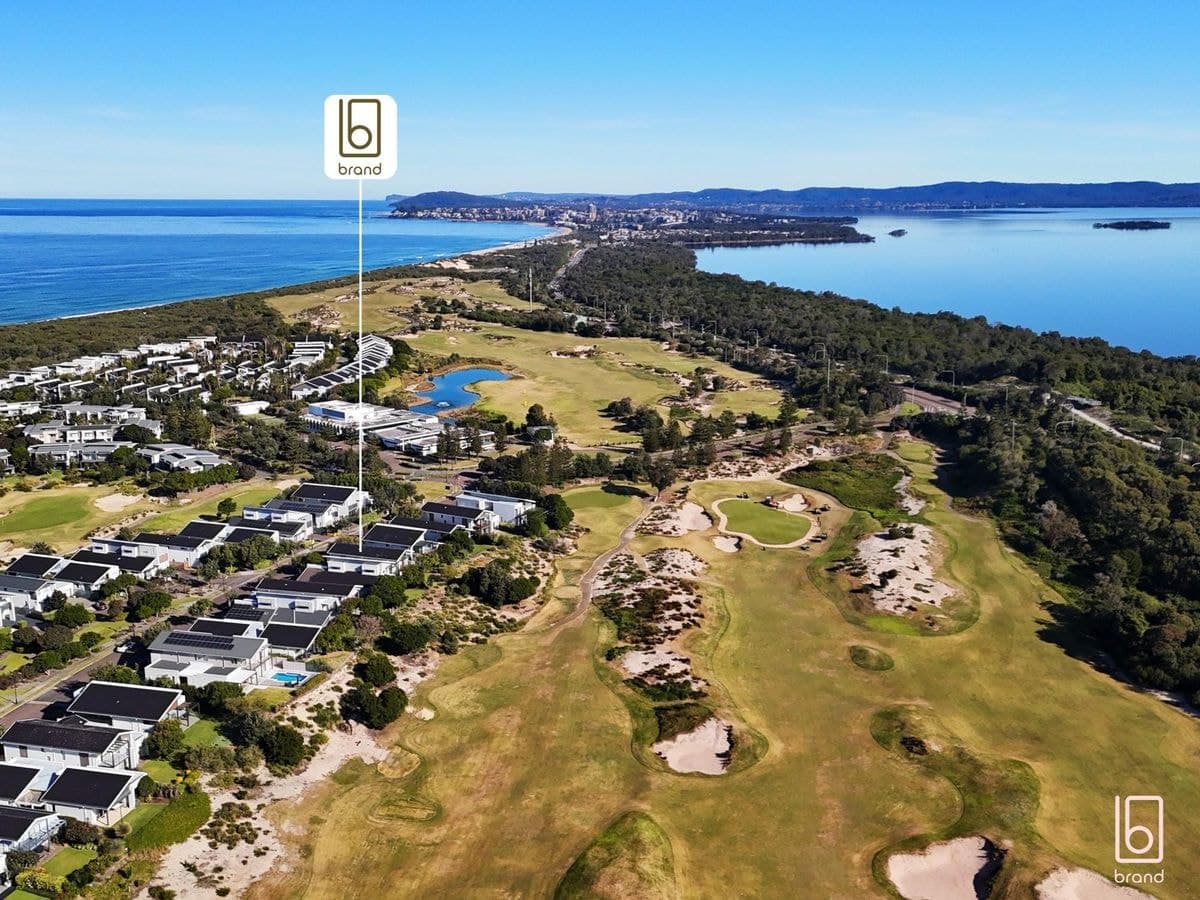 11 Pebble Beach Avenue, MAGENTA, Magenta - Image 1
