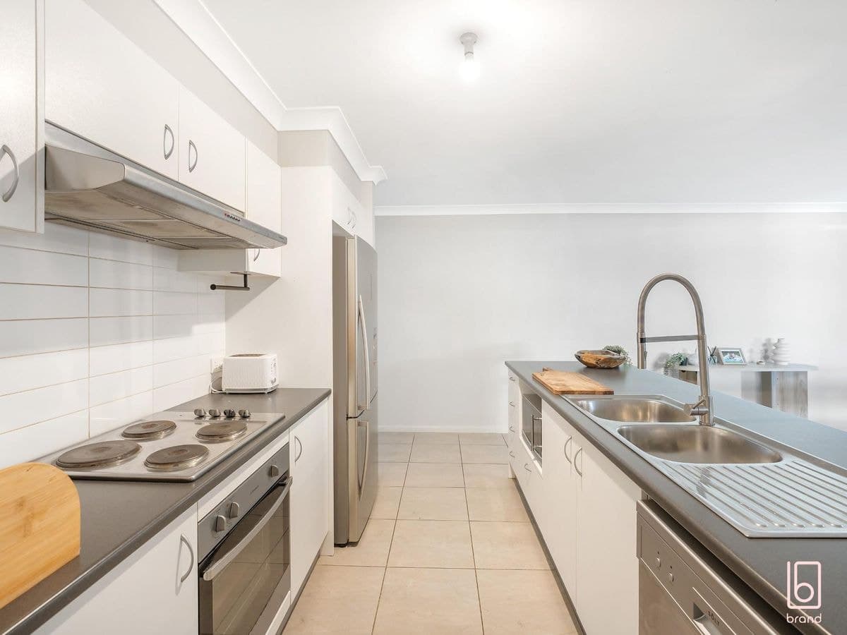 33 Cadonia Road, TUGGERAWONG, Tuggerawong - Thumbnail 8