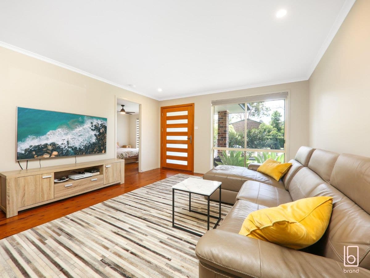 17 Turner Close, BLUE HAVEN, Blue Haven - Thumbnail 5
