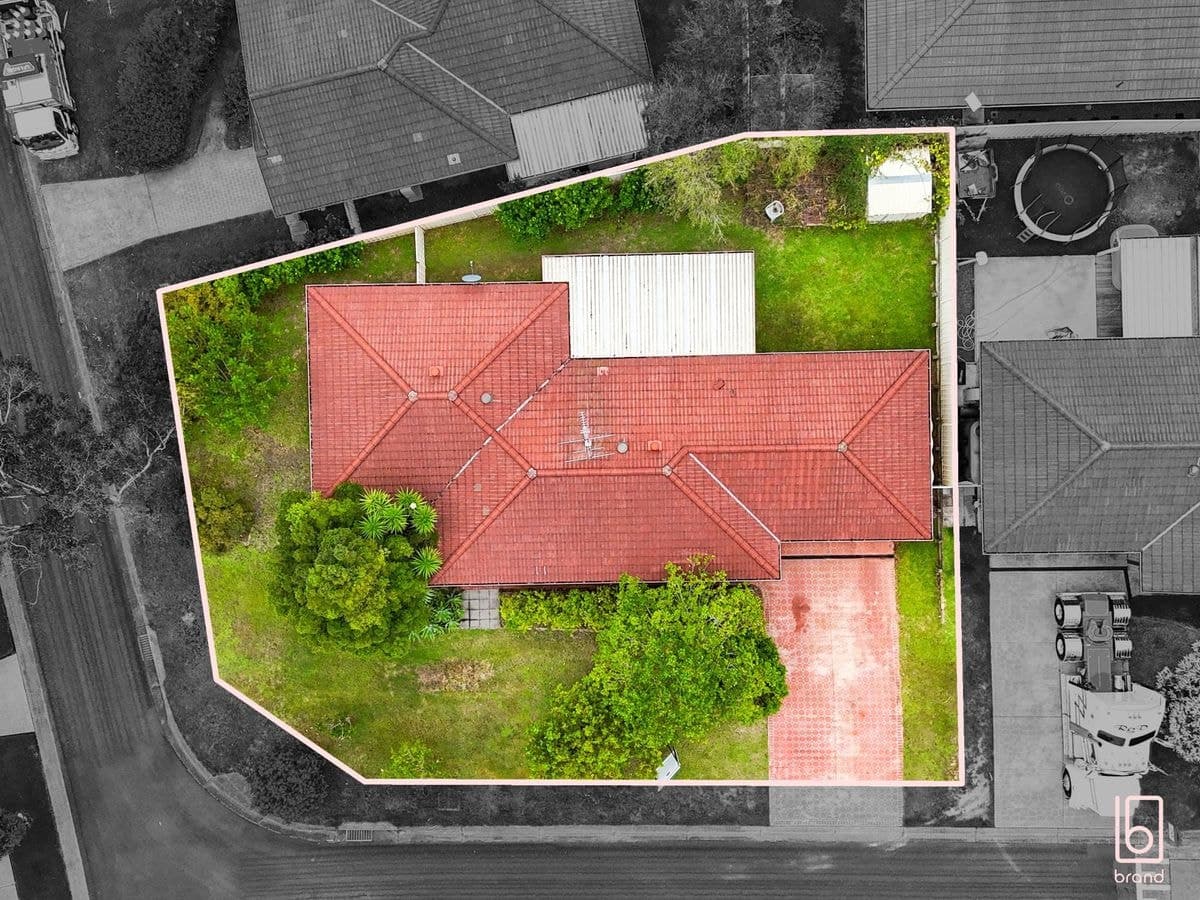 28 Wongala Avenue, BLUE HAVEN, Blue Haven - Image 1