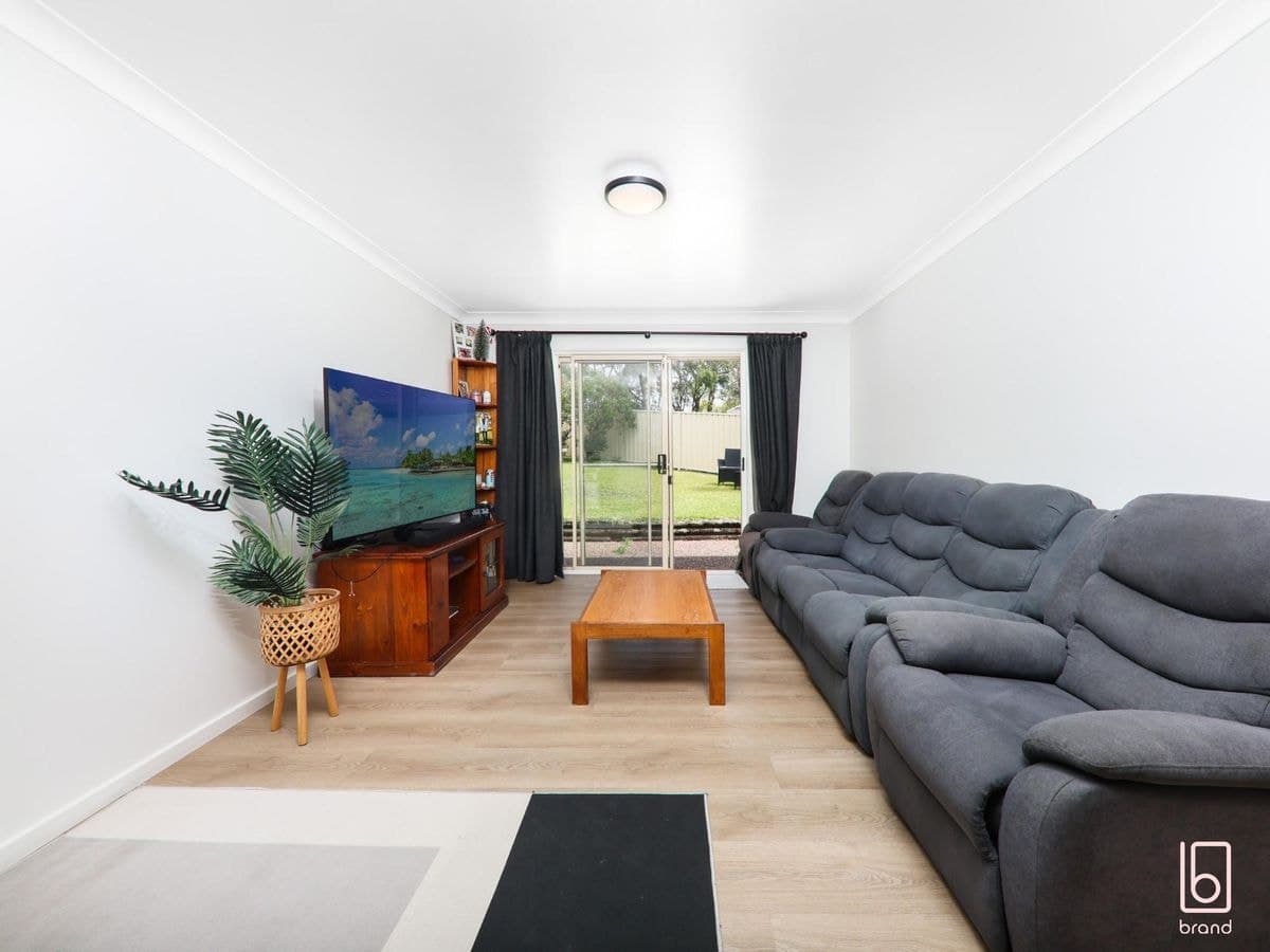 9 Japonica Close, LAKE HAVEN, Lake Haven - Thumbnail 4