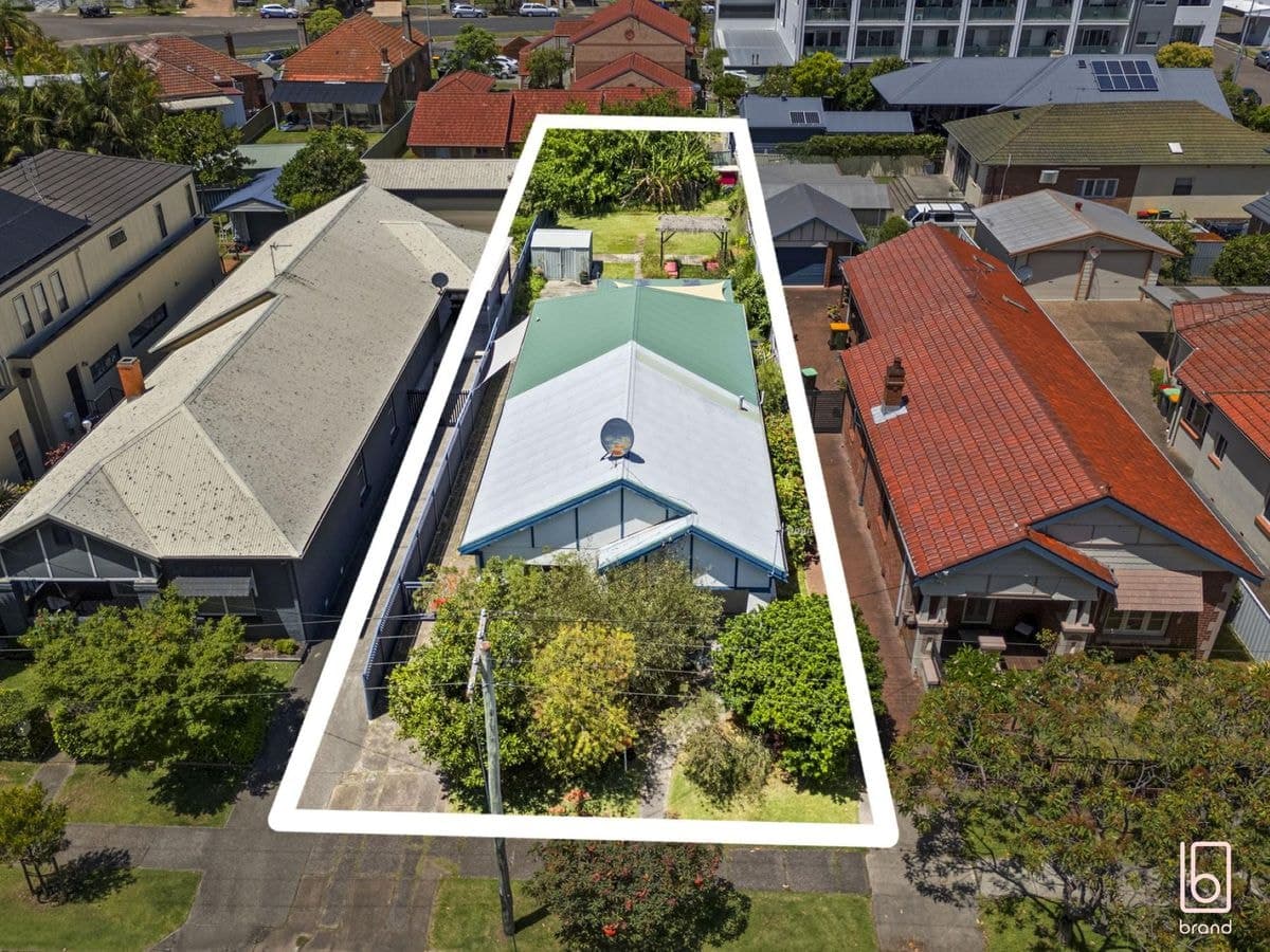 141 Tudor Street, HAMILTON, Hamilton - Thumbnail 3