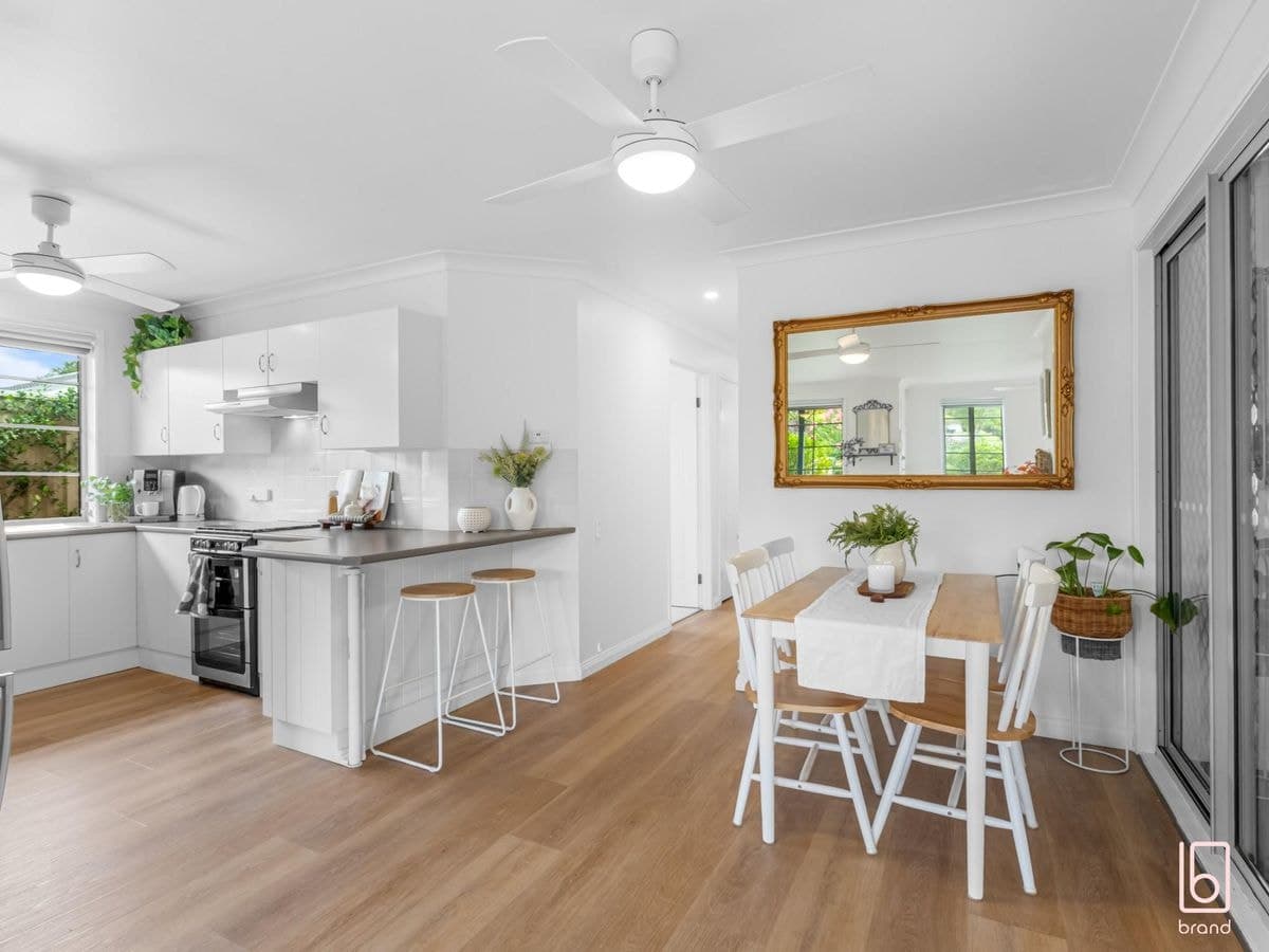 28 Storm Crescent, BLUE HAVEN, Blue Haven - Thumbnail 6
