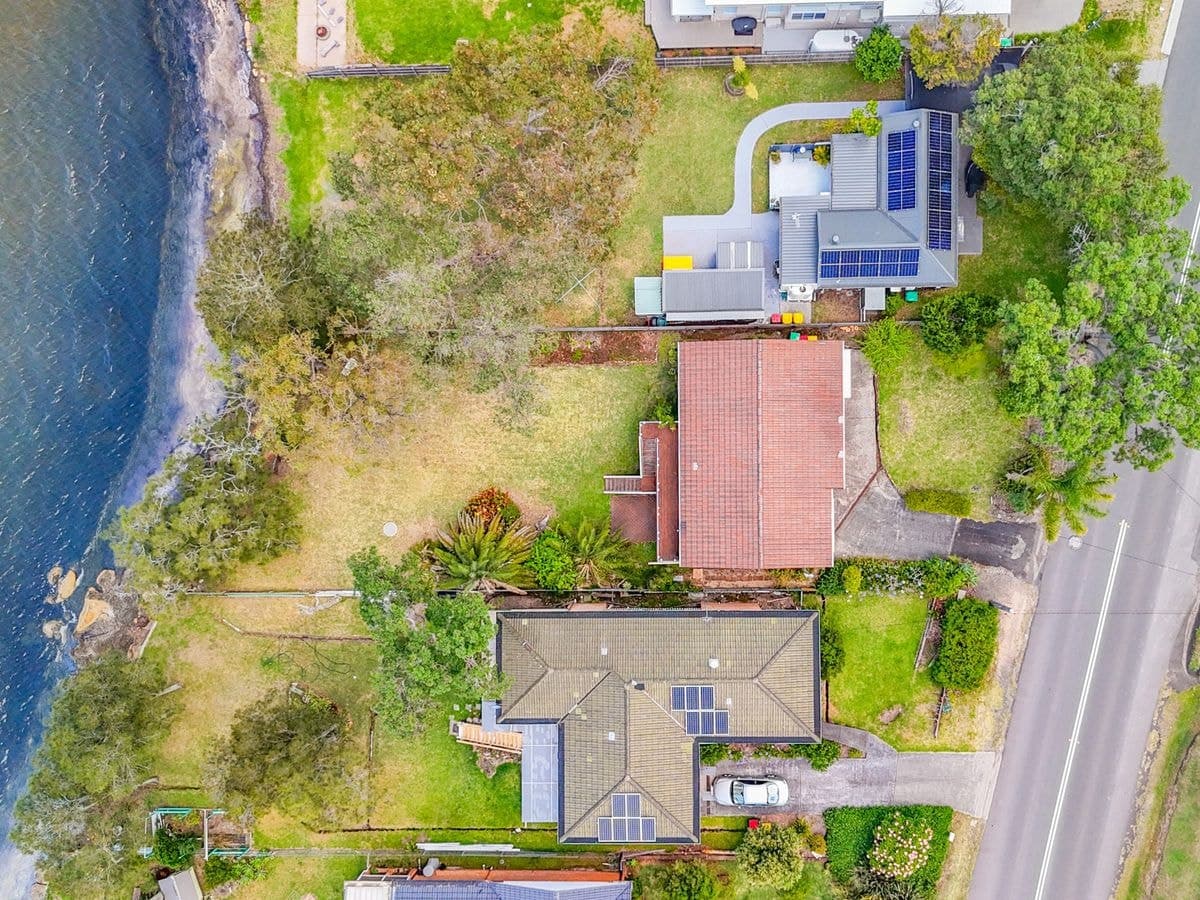 35 Malvina Parade, GOROKAN, Gorokan - Image 1