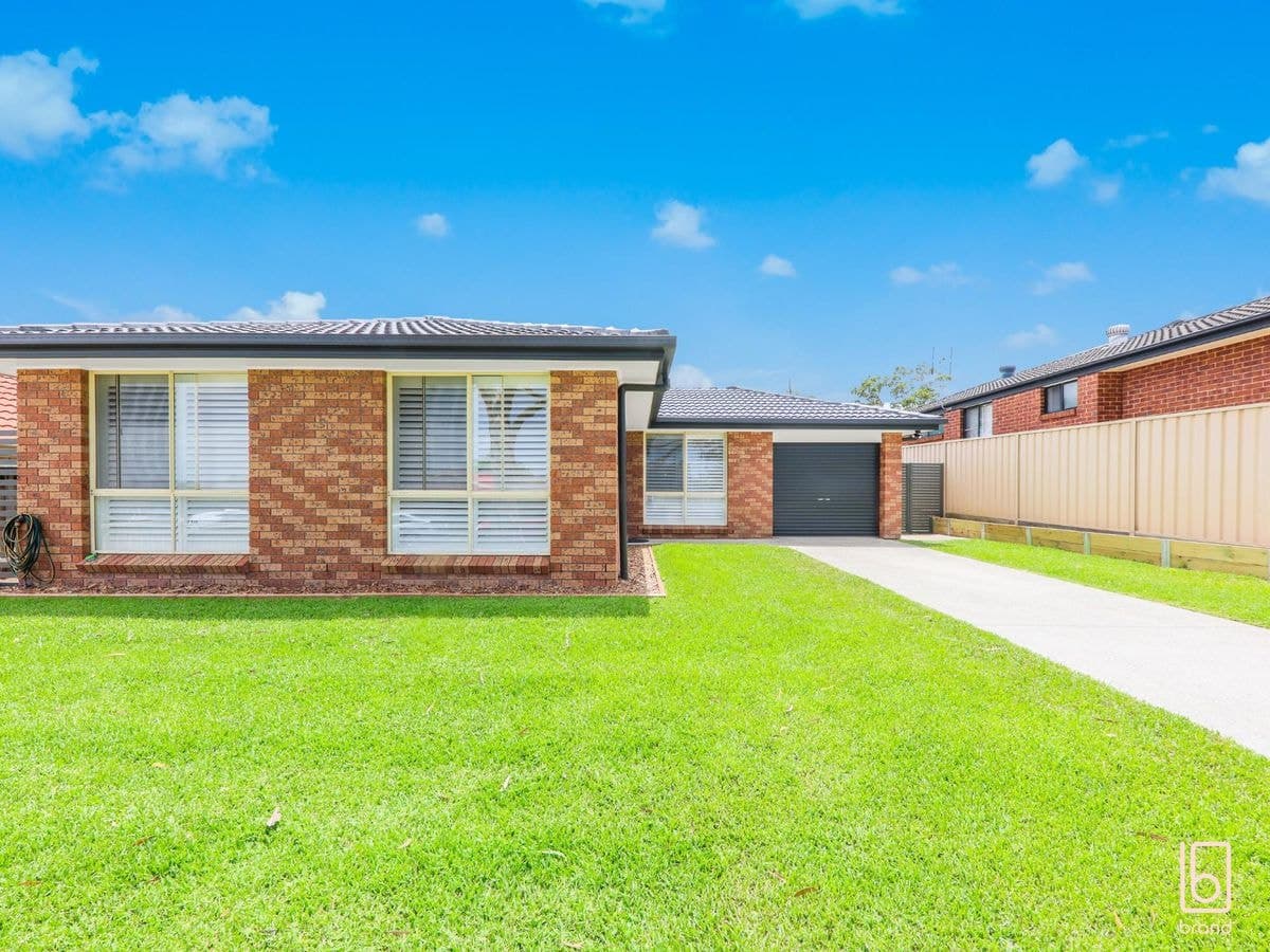 60 Rosella Circuit, BLUE HAVEN, Blue Haven - Thumbnail 4