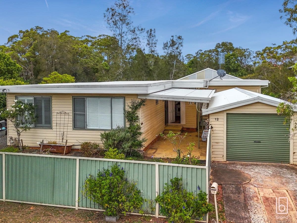 12 McKellar Boulevard, BLUE HAVEN, Blue Haven - Image 1