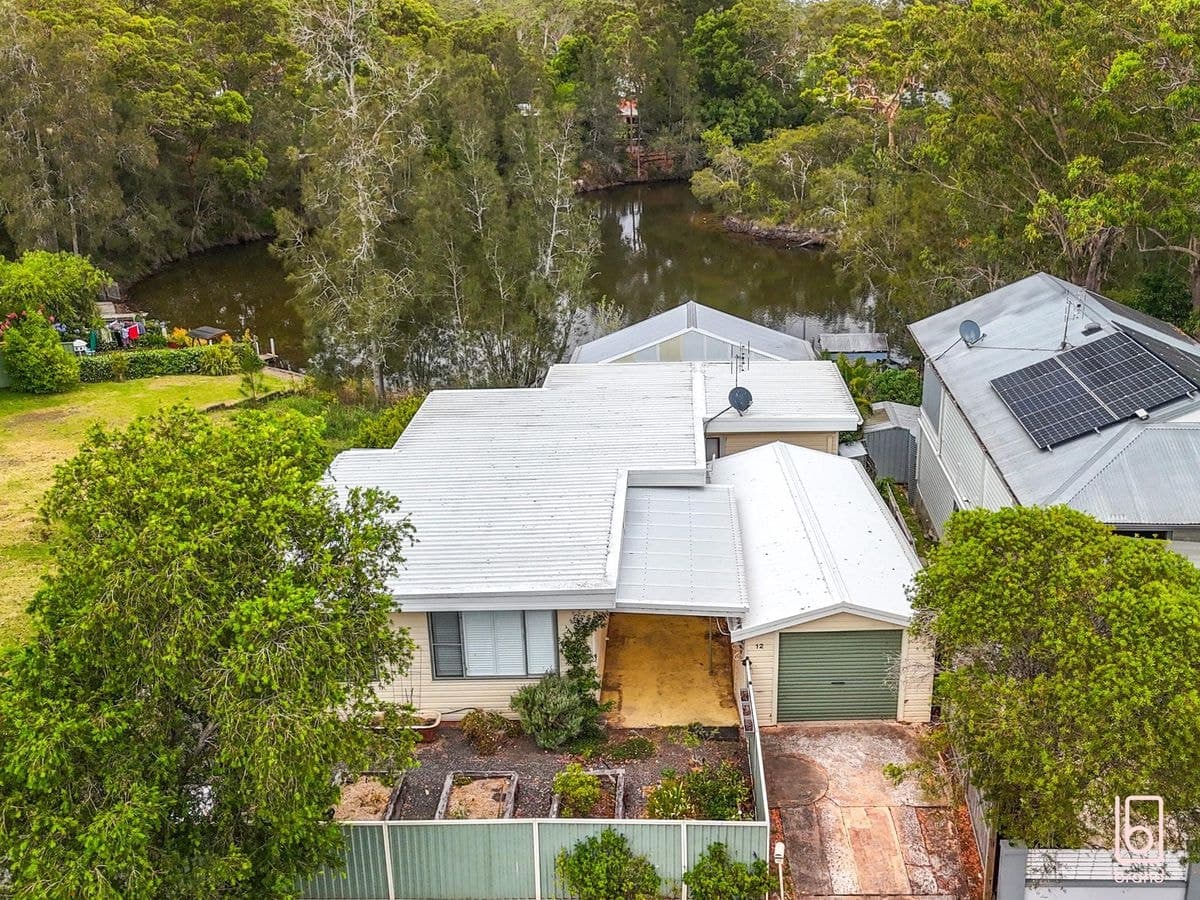 12 McKellar Boulevard, BLUE HAVEN, Blue Haven - Thumbnail 5