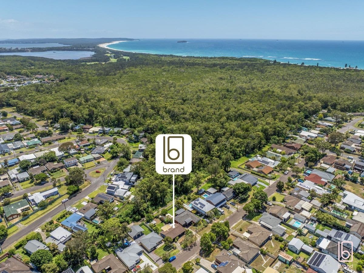 16 Nicholson Crescent, TOUKLEY, Toukley - Thumbnail 3