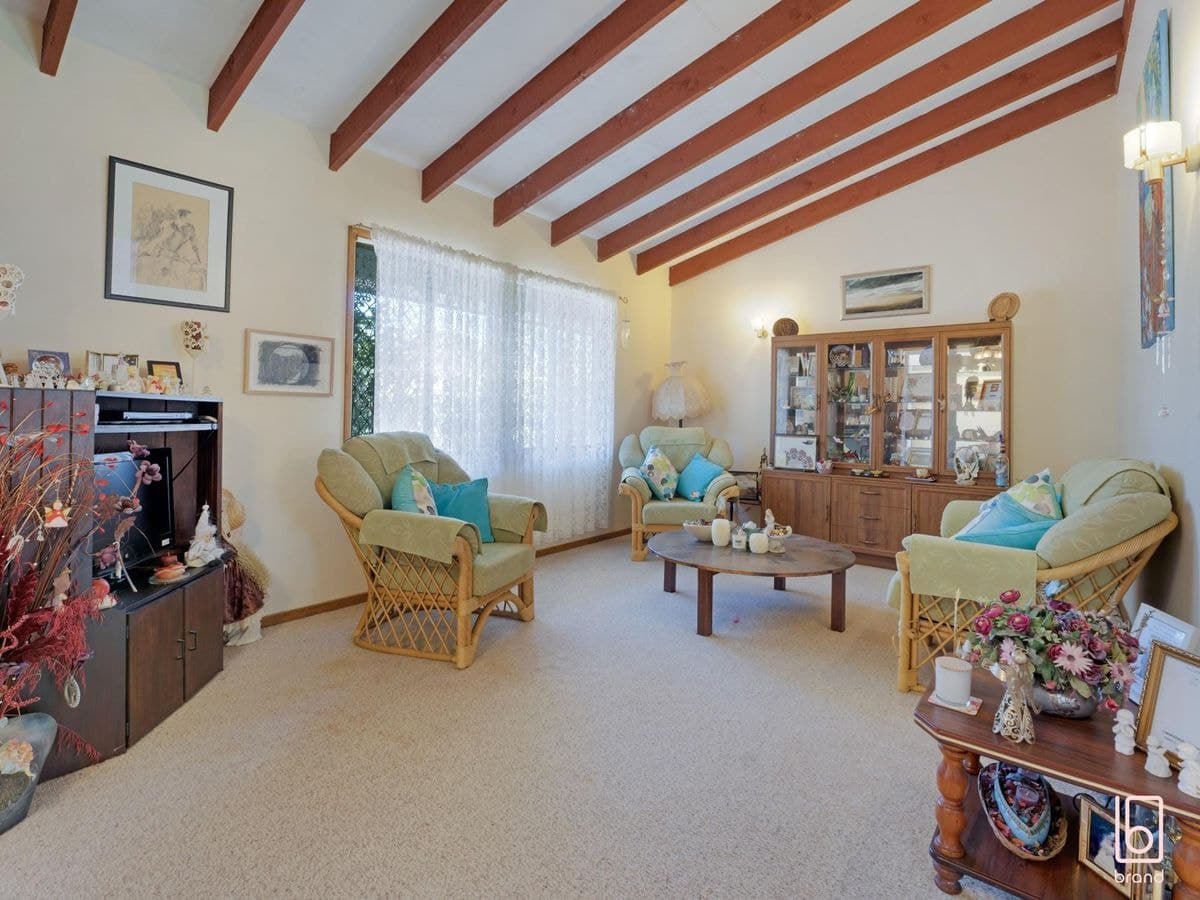 16 Nicholson Crescent, TOUKLEY, Toukley - Thumbnail 4