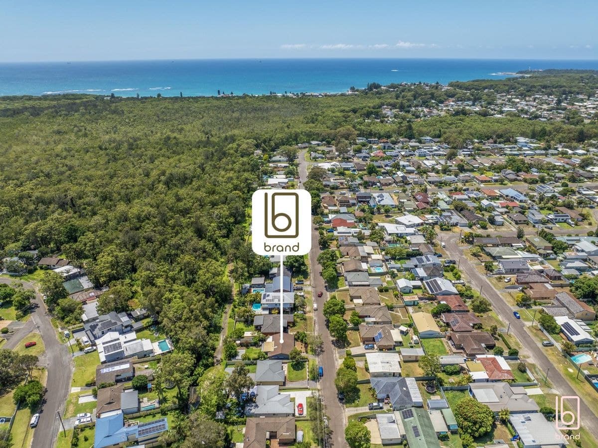16 Nicholson Crescent, TOUKLEY, Toukley - Thumbnail 8