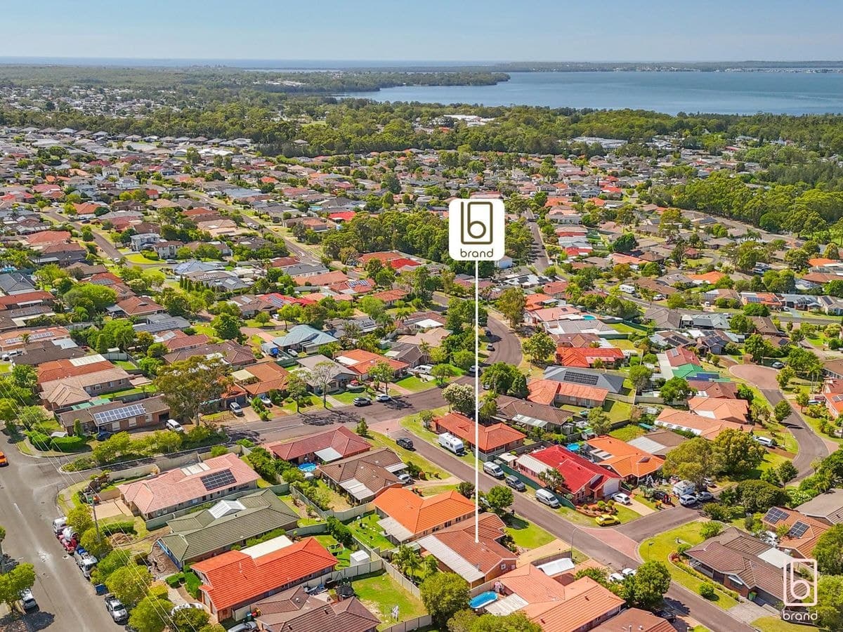 4 Elm Place, BLUE HAVEN, Blue Haven - Image 1